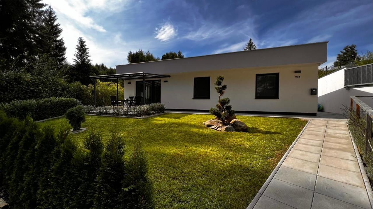 Hauslipno Bungalov Na Lipne リプノ・ナト・ヴルタヴォウ エクステリア 写真
